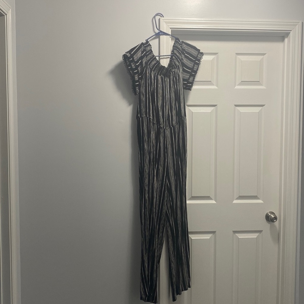 Light weight black and white jumpsuit
